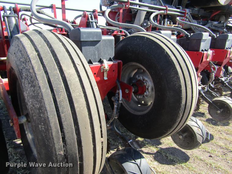 image for item DD8707 2012 Case IH 1250 Early Riser no-till planter