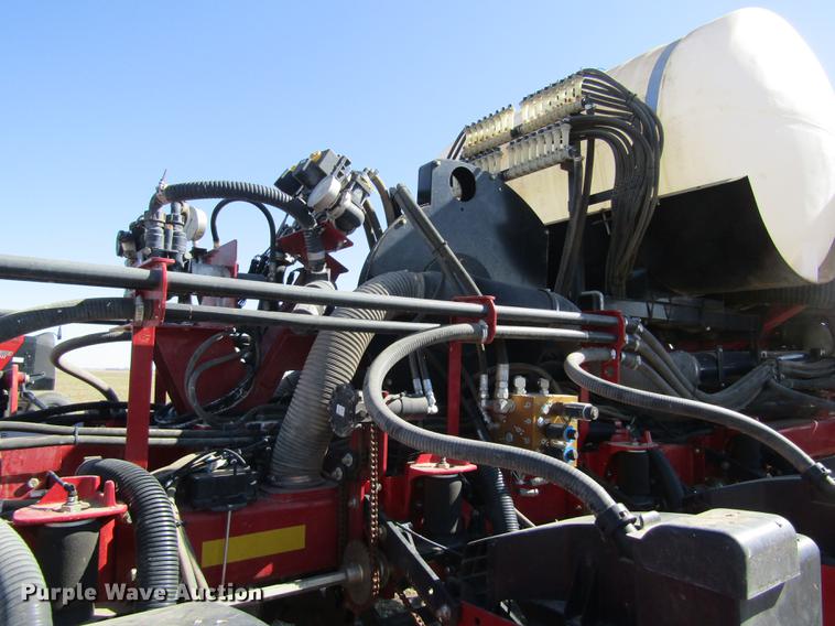 image for item DD8707 2012 Case IH 1250 Early Riser no-till planter