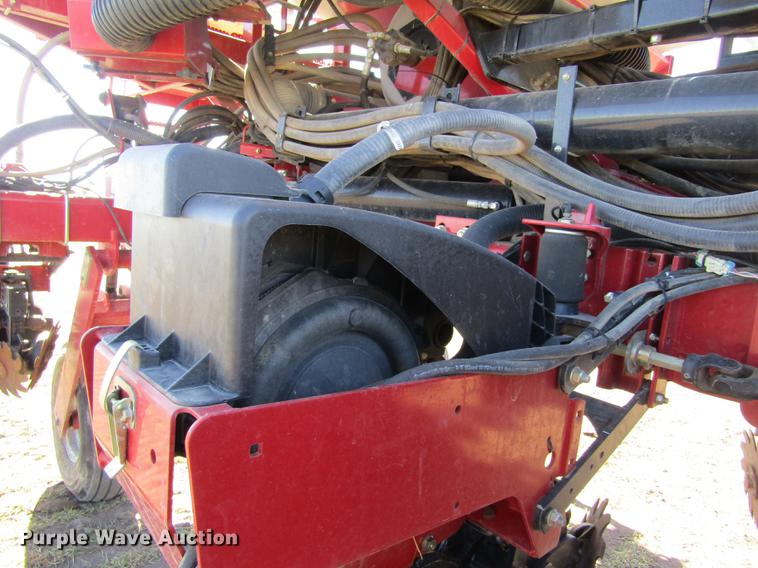 image for item DD8707 2012 Case IH 1250 Early Riser no-till planter