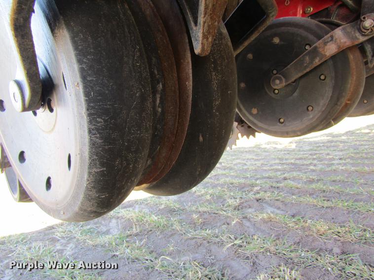 image for item DD8707 2012 Case IH 1250 Early Riser no-till planter