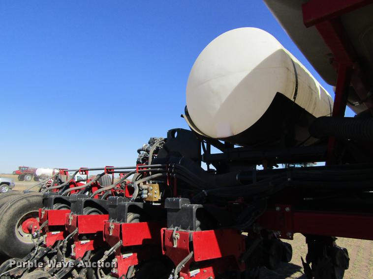 image for item DD8707 2012 Case IH 1250 Early Riser no-till planter