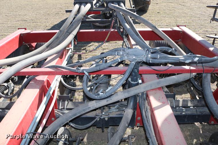image for item DD8708 Case IH SDX40 air seeder