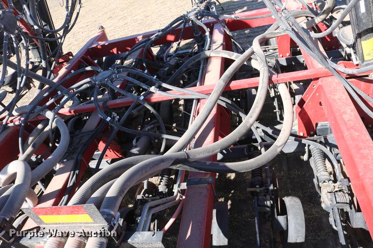 image for item DD8708 Case IH SDX40 air seeder