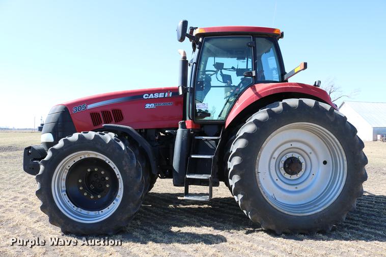 image for item DD8709 2009 Case IH Magnum 305 MFWD tractor