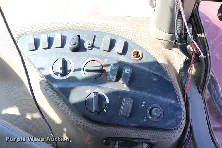 image for item DD8709 2009 Case IH Magnum 305 MFWD tractor