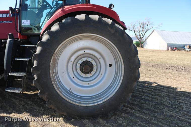image for item DD8709 2009 Case IH Magnum 305 MFWD tractor