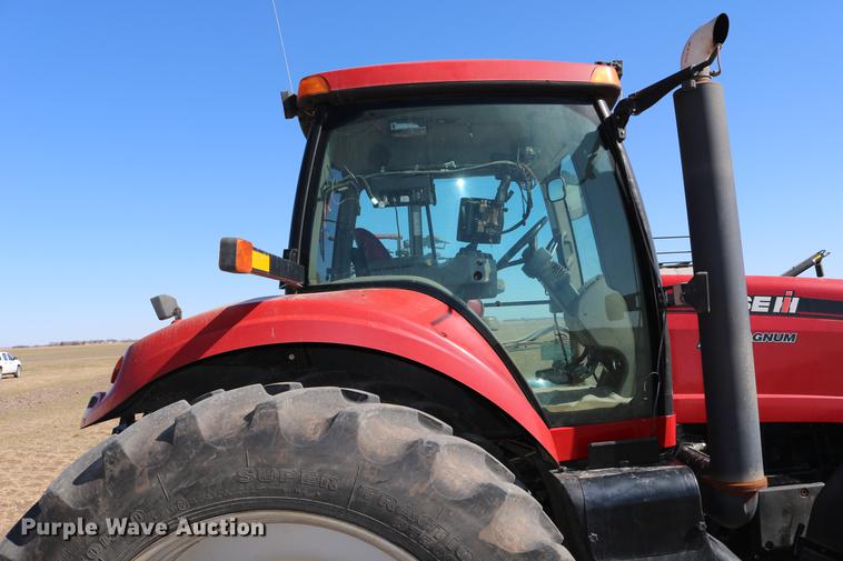 image for item DD8709 2009 Case IH Magnum 305 MFWD tractor