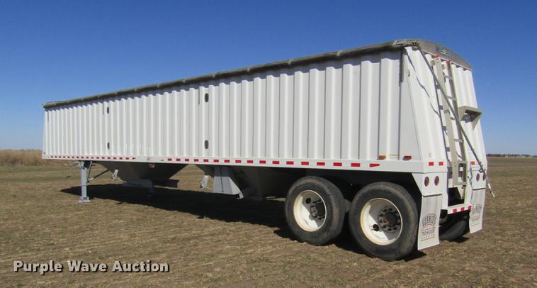 image for item DD8710 2005 Jet double hopper bottom grain trailer