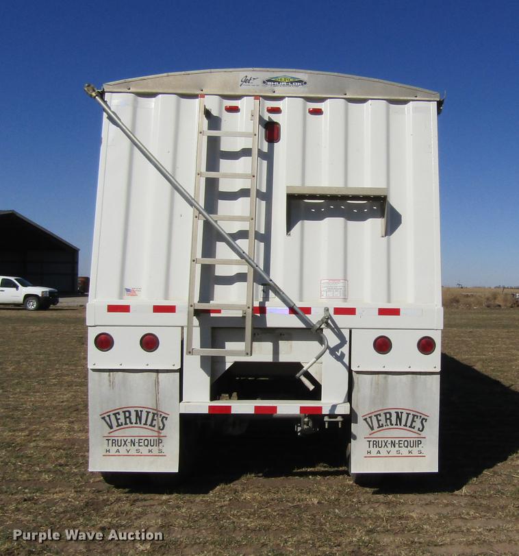 image for item DD8710 2005 Jet double hopper bottom grain trailer
