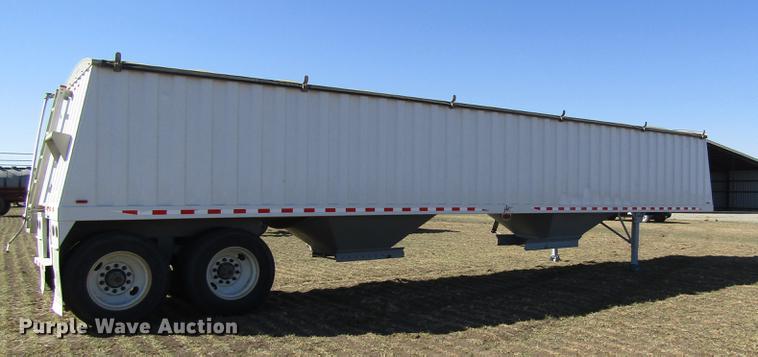 image for item DD8710 2005 Jet double hopper bottom grain trailer