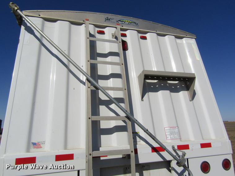 image for item DD8710 2005 Jet double hopper bottom grain trailer