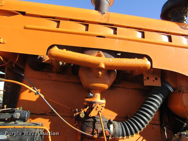 image for item DD8711 1949 Minneapolis Moline UTS tractor