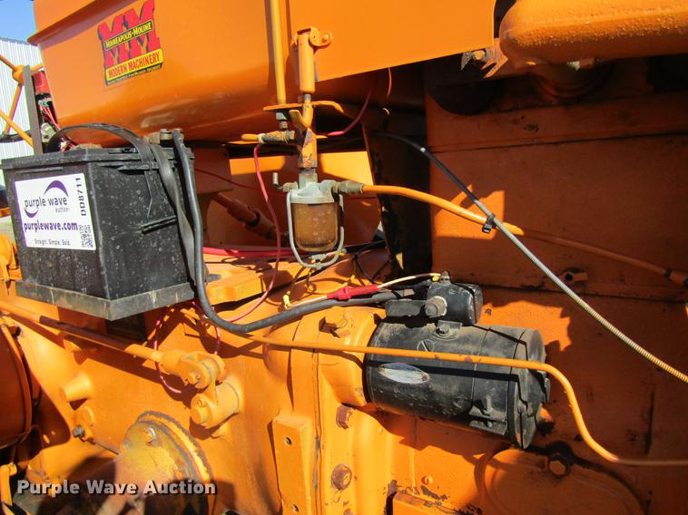 image for item DD8711 1949 Minneapolis Moline UTS tractor