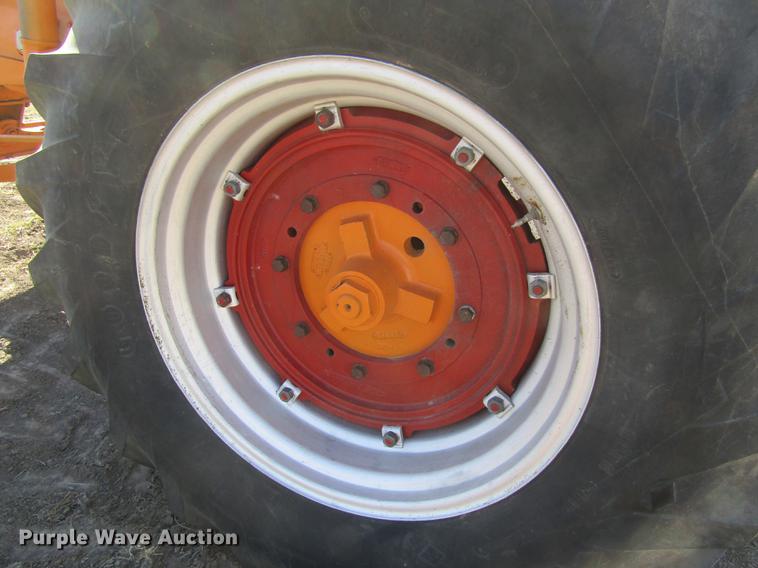 image for item DD8711 1949 Minneapolis Moline UTS tractor