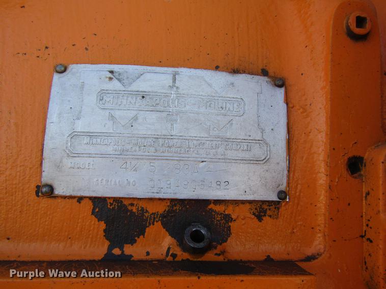 image for item DD8711 1949 Minneapolis Moline UTS tractor