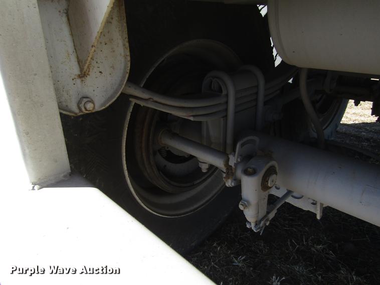 image for item DD8712 2012 Jet double hopper bottom grain trailer