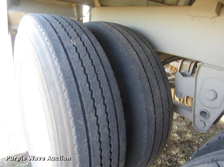 image for item DD8712 2012 Jet double hopper bottom grain trailer