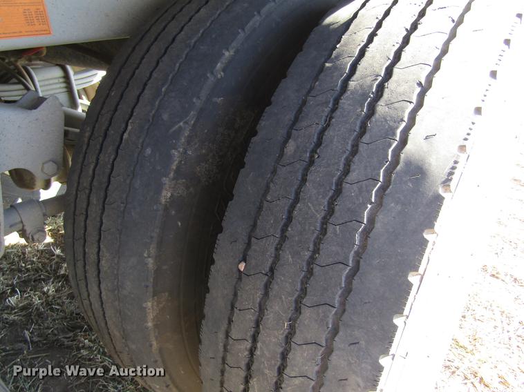 image for item DD8712 2012 Jet double hopper bottom grain trailer