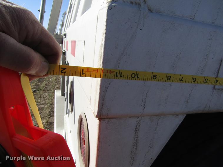 image for item DD8712 2012 Jet double hopper bottom grain trailer