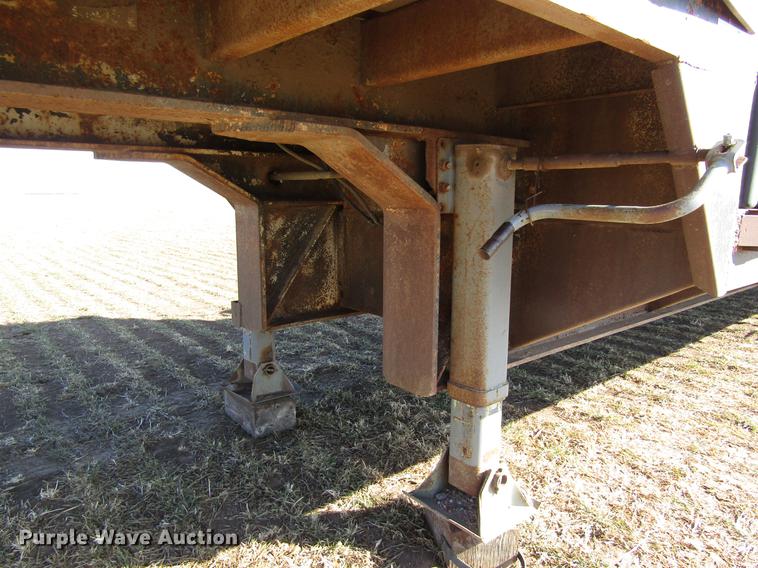 image for item DD8713 1980 Aztec FCBD7242-19 drop deck trailer