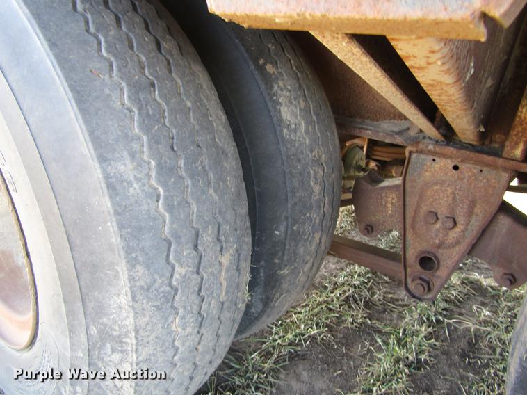 image for item DD8713 1980 Aztec FCBD7242-19 drop deck trailer