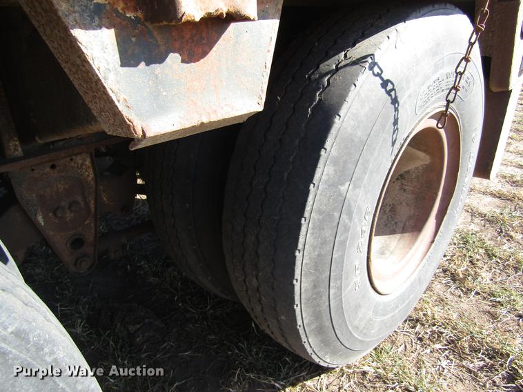 image for item DD8713 1980 Aztec FCBD7242-19 drop deck trailer