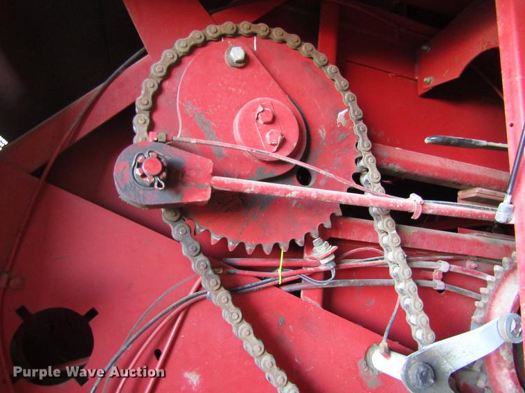 image for item DD8714 2000 Case IH 8585 large square baler