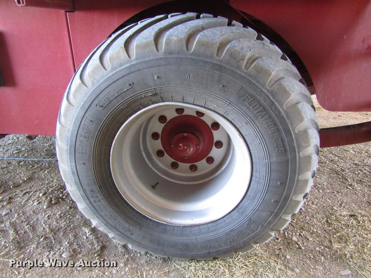 image for item DD8714 2000 Case IH 8585 large square baler