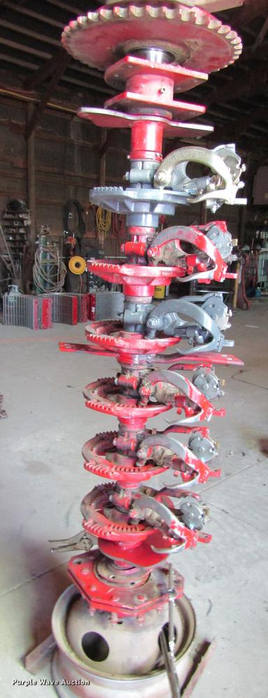 image for item DD8714 2000 Case IH 8585 large square baler