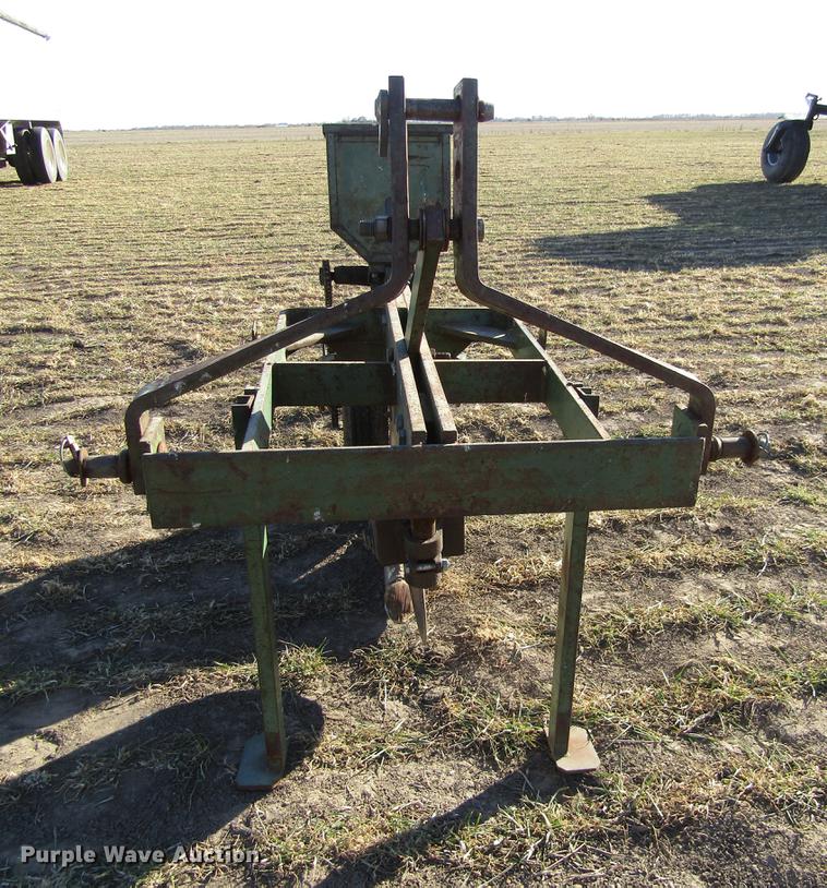 image for item DD8715 Eckroat gopher getter