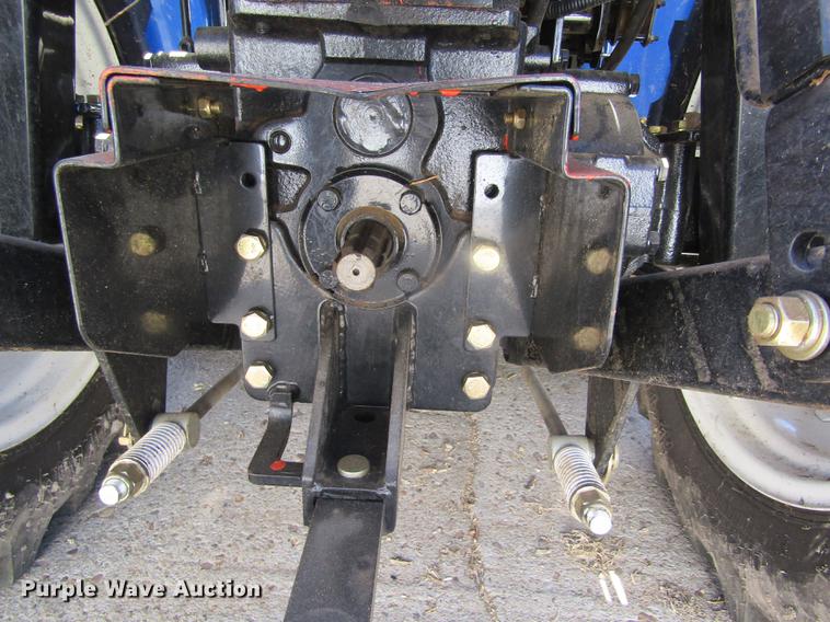 image for item DD8721 2012 New Holland Boomer 30 HFWD tractor