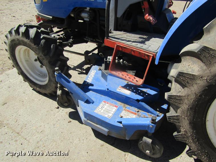 image for item DD8721 2012 New Holland Boomer 30 HFWD tractor