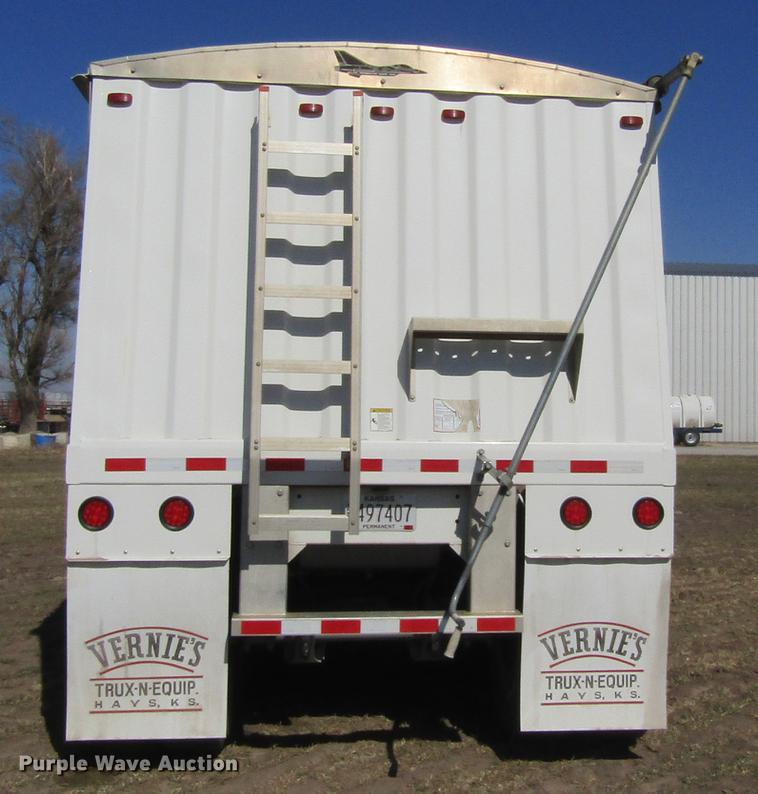 image for item DD8724 2009 Jet double hopper bottom grain trailer