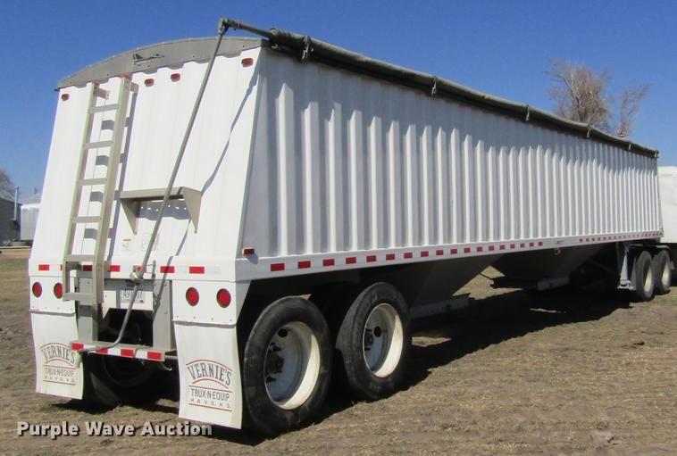 image for item DD8724 2009 Jet double hopper bottom grain trailer