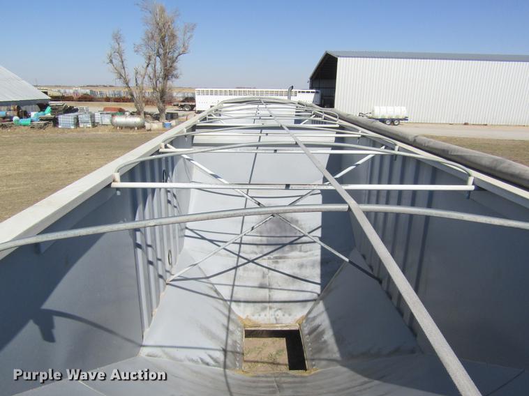 image for item DD8724 2009 Jet double hopper bottom grain trailer