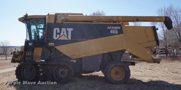 image for item DE3090 2003 Caterpillar Lexion 465 RWA combine
