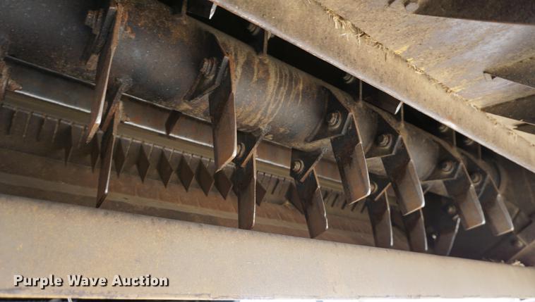 image for item DE3090 2003 Caterpillar Lexion 465 RWA combine