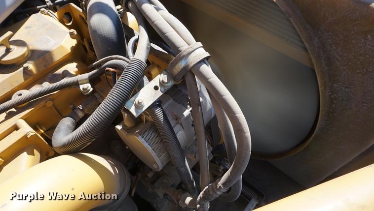 image for item DE3090 2003 Caterpillar Lexion 465 RWA combine