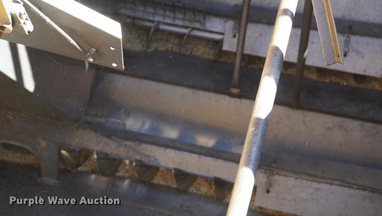 image for item DE3090 2003 Caterpillar Lexion 465 RWA combine