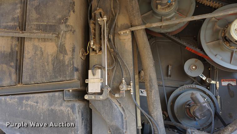 image for item DE3090 2003 Caterpillar Lexion 465 RWA combine