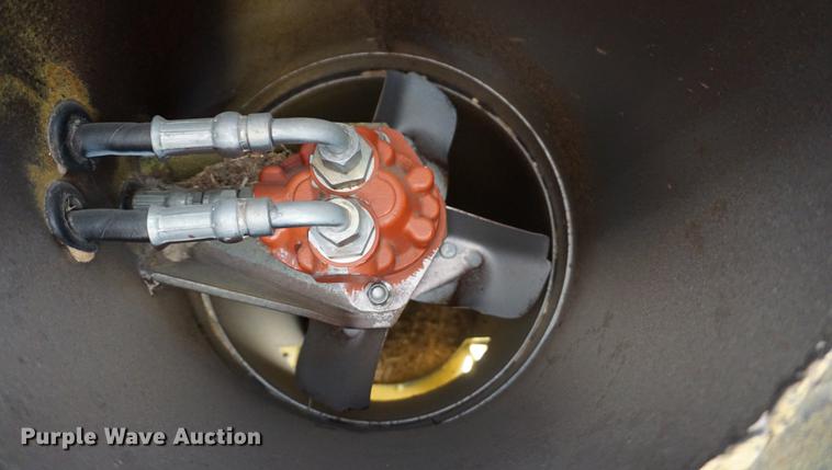 image for item DE3090 2003 Caterpillar Lexion 465 RWA combine