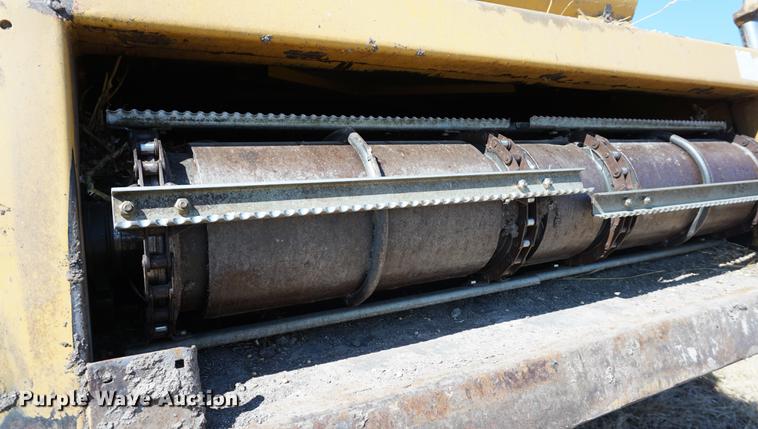 image for item DE3090 2003 Caterpillar Lexion 465 RWA combine