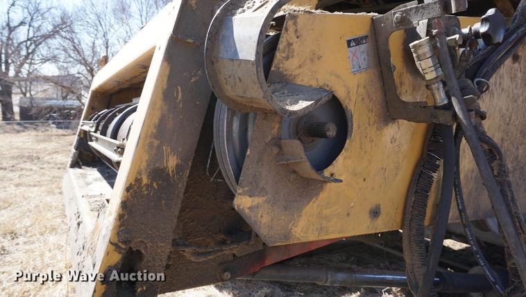 image for item DE3090 2003 Caterpillar Lexion 465 RWA combine