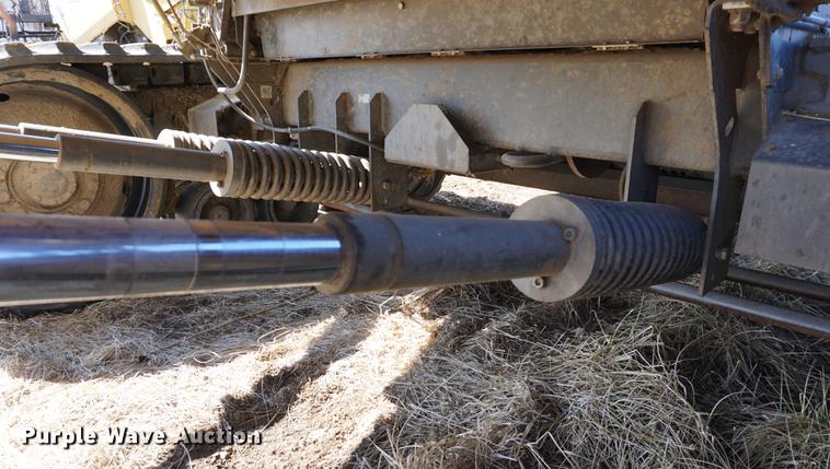 image for item DE3090 2003 Caterpillar Lexion 465 RWA combine