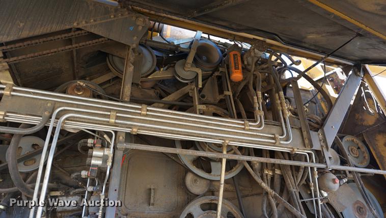 image for item DE3090 2003 Caterpillar Lexion 465 RWA combine