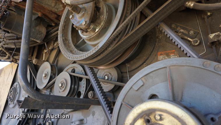 image for item DE3090 2003 Caterpillar Lexion 465 RWA combine