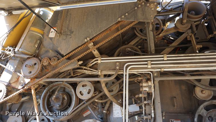 image for item DE3091 1998 Caterpillar Lexion 465 RWA combine