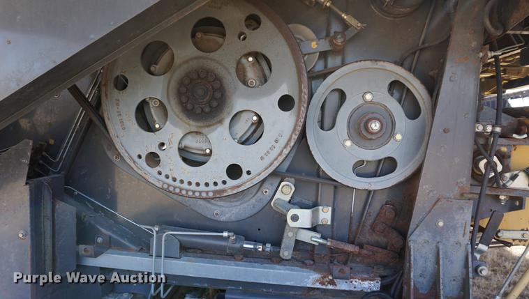 image for item DE3091 1998 Caterpillar Lexion 465 RWA combine