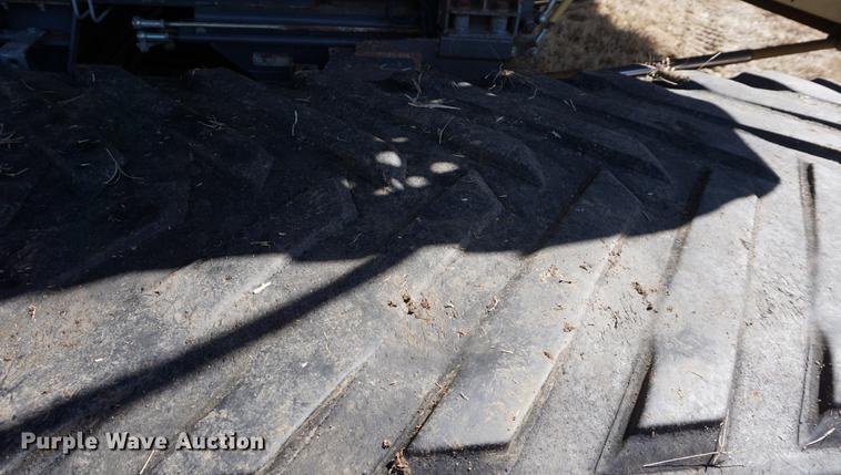 image for item DE3091 1998 Caterpillar Lexion 465 RWA combine