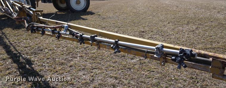 image for item DE3095 2000 Ag-Chem RoGator 1254 self-propelled sprayer